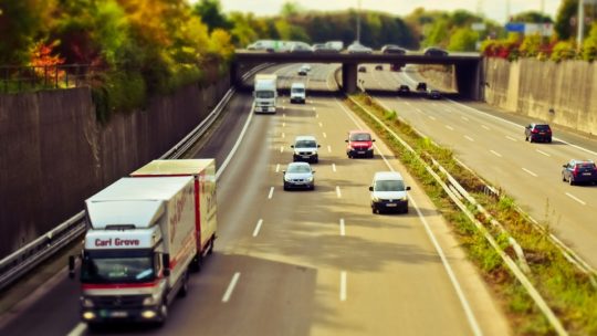 Le transport routier de marchandises : avantages et incommodités