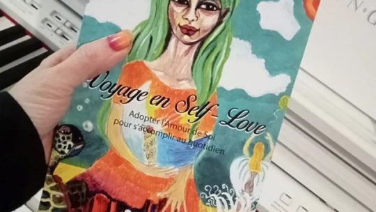 Livre « Voyage en Self-Love » de Céline Estelle : Adopter l’Amour de Soi pour s’accomplir au quotidien